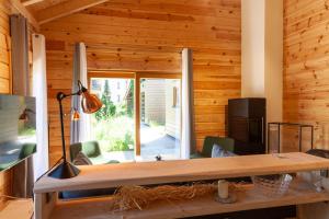 Ferienhaus Blockhouse 8 mit Sauna, Terrasse und Grill