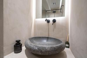 Glyfada Lux Suites Olive Aura by MPS