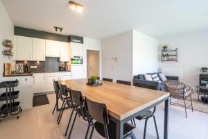 Beautiful 2BR apartment with wonderful garden