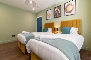 Spacious 3BR Home Perfect for Groups of 6