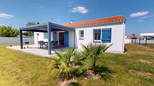 Maisons de vacances Oceana de l Isle de Riez : Maison de Vacances 3 Chambres 