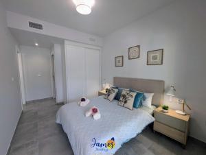 Alfredsi Luxury Poolside Retreat Apt Duly11