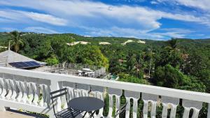 Montego Bay - Hillside Retreat