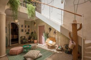 Riad Dar Vevé - private fashion house