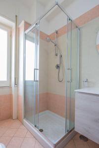 A casa di Carl ed Emanuela