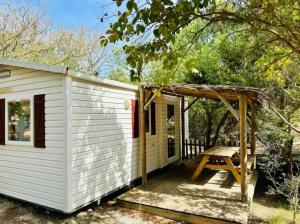 Campings Camping 3 etoiles - Piscine - eehdai : photos des chambres