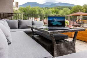 Incredible 2BDR with Veranda and House-like Feel