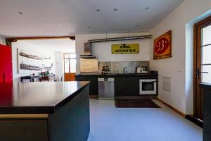 Maisons de vacances Promo 20 pourcent - Grand ecran - piscine - baby foot - ideal famille ou amis : photos des chambres