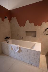Hotels Hotel d'Angleterre, Salon-de-Provence : photos des chambres