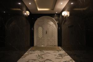 Studio with Master Bed & Self Entry