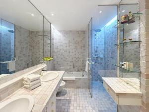 3-bedroom apartment on La Croisette with garden