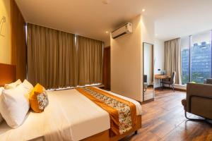 Saltstayz Autograph - Advant & Sector 144