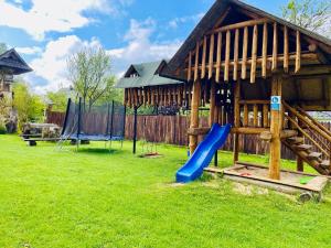 Bieszczadzkie Chatki - Willa Stasia