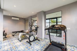 Saltstayz Autograph - Advant & Sector 144