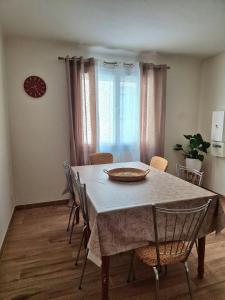 Appartements Charmant T4 proche mer : photos des chambres