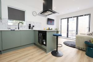 Chic 2 Bed Flat near Central Cardiff