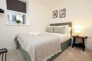 Chic 2 Bed Flat near Central Cardiff