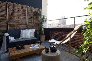Yoko - 3 bedrooms and terrace in Eixample Dreta