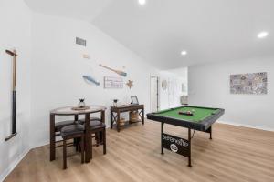 Direct boating access home with pool spa and billiards