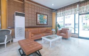 RedDoorz at MPT Suites