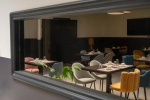 Hotels Hotel d'Angleterre, Salon-de-Provence : photos des chambres