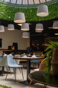 Hotels Hotel d'Angleterre, Salon-de-Provence : photos des chambres