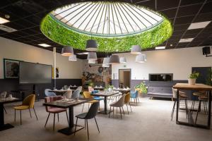 Hotels Hotel d'Angleterre, Salon-de-Provence : photos des chambres
