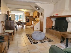Maisons de vacances La Tomette : Maison 3 Chambres