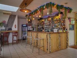 Campings Camping 3 etoiles - Piscine - efcaga : photos des chambres
