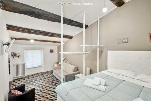 Maestrale 12, Terre Marine