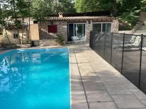 B&B / Chambres d'hotes Pervenche : Chambre Double avec Salle de Bains Privative