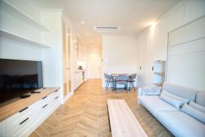 Lustica Bay Centrale by 2BHome