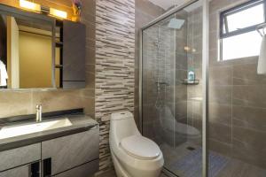 Elegant executive modernly furnished two bedroom apartment with amazing breathtaking city views withmodern luxurious facilities and ample private parking space