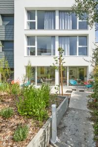 Auberges de jeunesse LA QUINTA - Suites privees & salon cuisine partage : photos des chambres