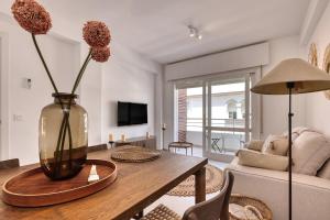 Stylish stay, close to the beach
