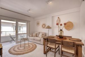 Stylish stay, close to the beach