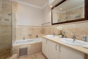 Oyster Schelles 10th floor