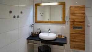 Runhof Living by Tirol Living