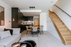 Huswell x Bel Air - Modern City Apartment with Terrace & Designer Touches