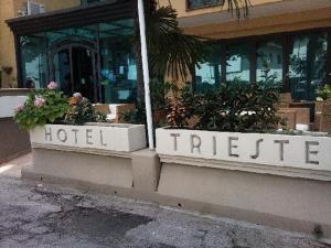 Hotel Trieste RICCIONE