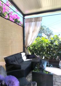 M&R STUDIO, beach and town!