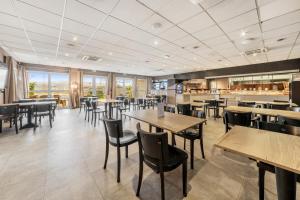 Hotels Comfort Hotel Orleans Saran : photos des chambres