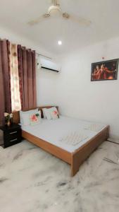 kridha homestay with kitchen Near Prem Mandir
