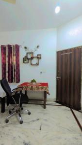 kridha homestay with kitchen Near Prem Mandir