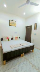 kridha homestay with kitchen Near Prem Mandir