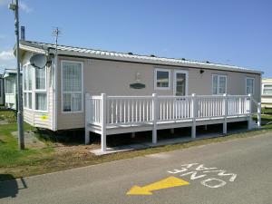 Seaview Winchester 6 Berth 3 Bedrooms Central heated FREE WIFI - Holiday homes, Ingoldmells
