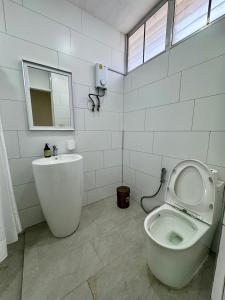 I LOVE BANGKOK - Thai Style Room near Skytrain Asok, T21, and EM District Malls