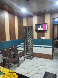 Shree Ram Saroj - Aksh Dham