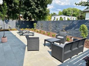 Nowoczesny Dom z Ogrodem w Warszawie NOWY OBIEKT