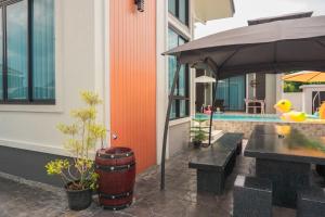 Fedora Moon Pool Villa Khanom